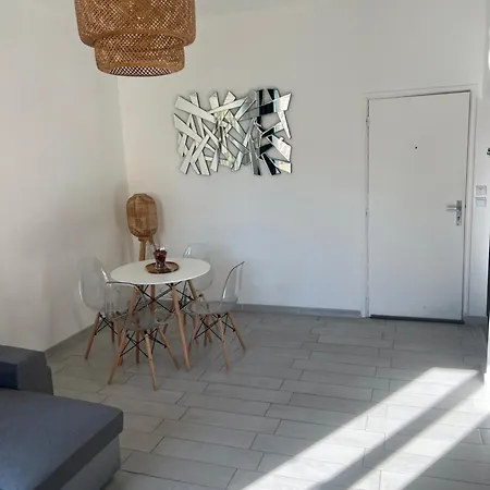 T2 Climatise A 5 Min De La Gare St-charles - Vieux Port Apartman *